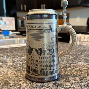 Vintage Munich Market Stein Der Markt zu München Pewter Lid